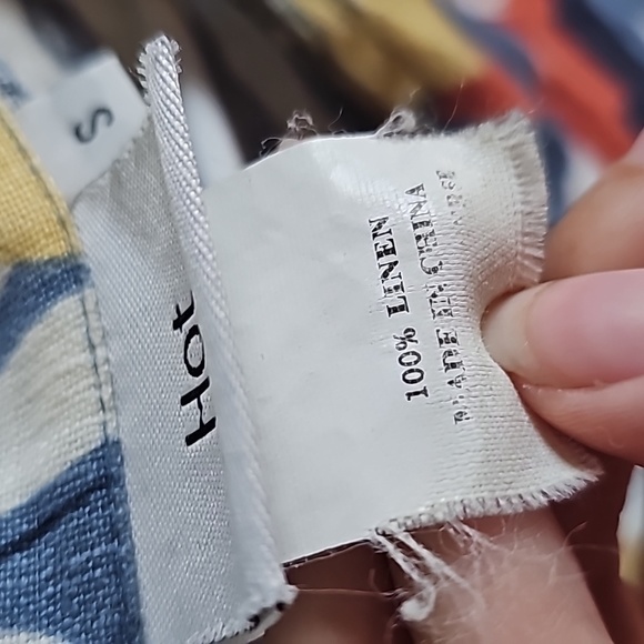 Hot cotton Hawaiian Style Button Down 100% Linen Size Small EUC - Picture 5 of 5